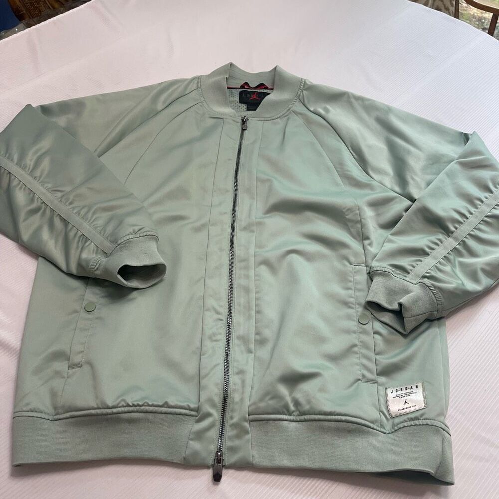 Air Jordan Men's Rare Sample 'Sage Green' Varsity Jacket AV5004-369 size Large
